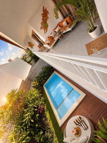Tibubeneng Cabin | 3BR Private Pool Villa, 7 Min Walk to Nirvana Gym Canggu
