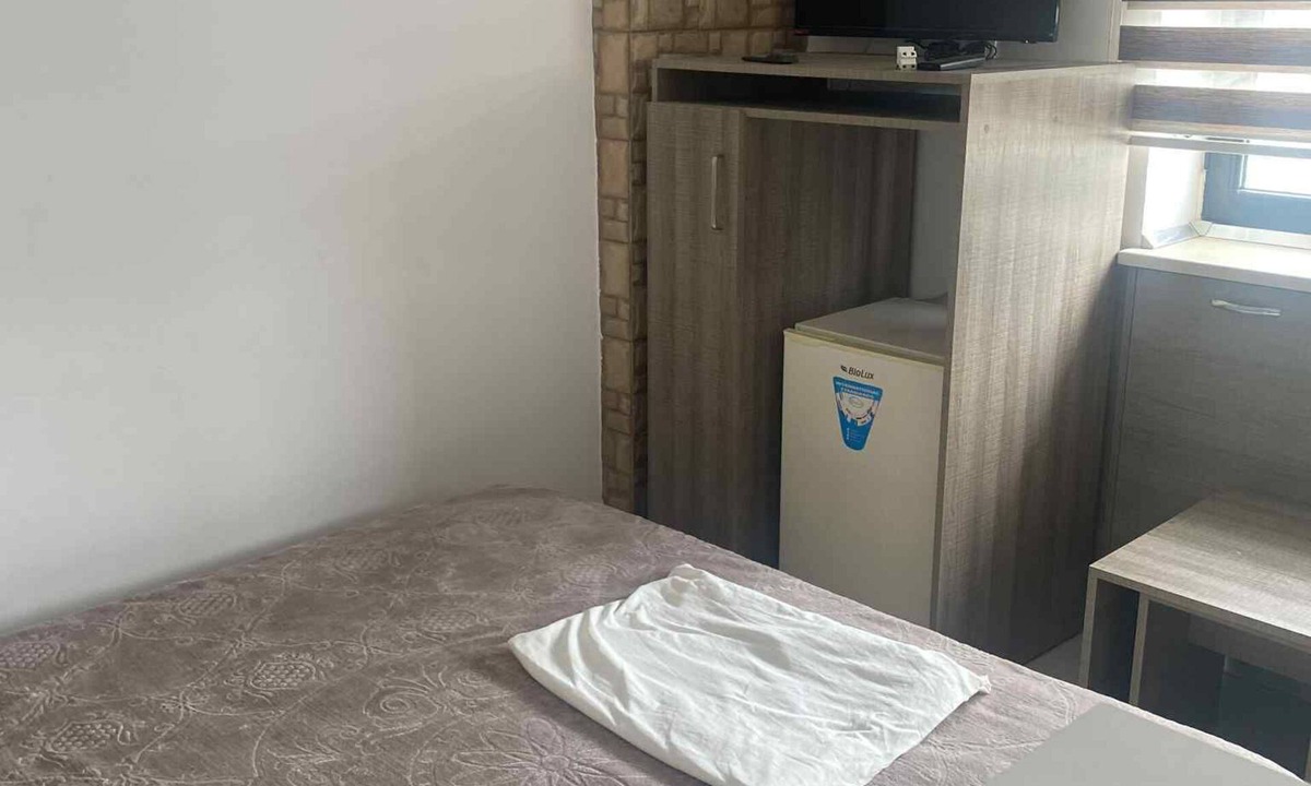 Sidi Mahrsi Apartment | Apartment sidi mahrssi 5min walk from the beach excellent for couple