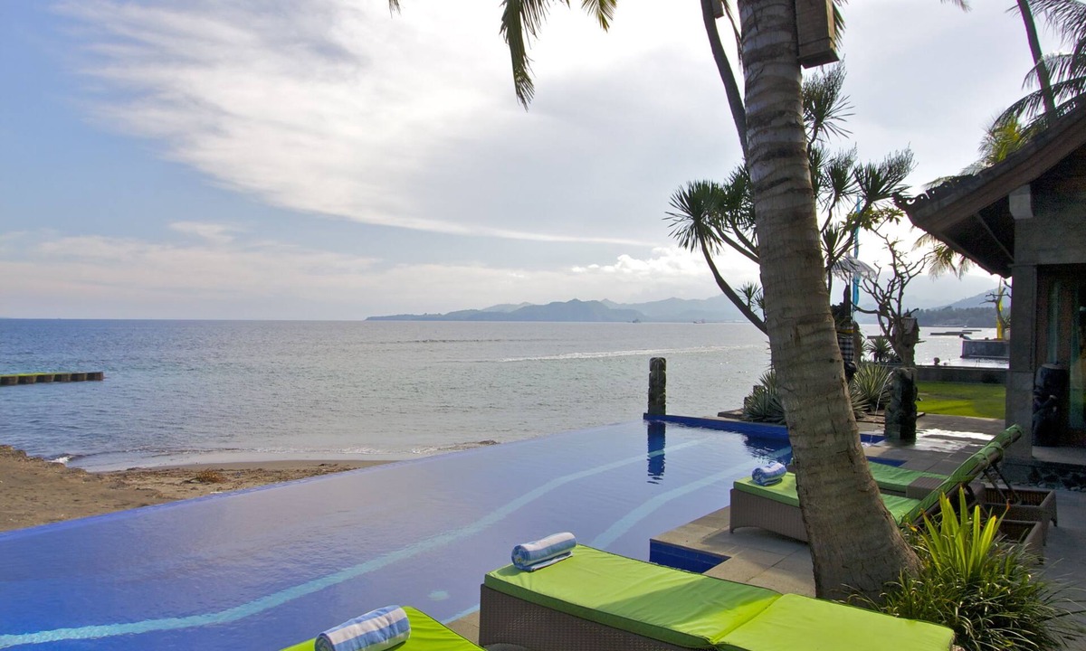 Candi Dasa Hotel | Bayshore Villas Candi Dasa