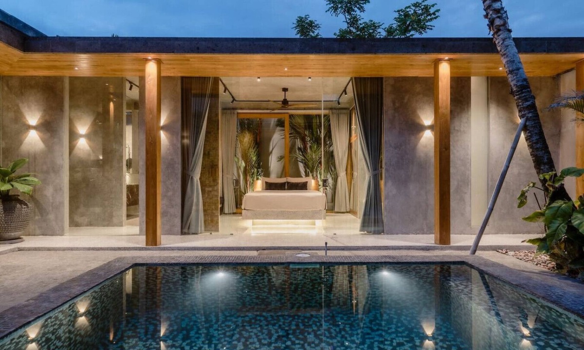 Batu Bolong House | Best Location Honeymoon Villa Bali Canggu