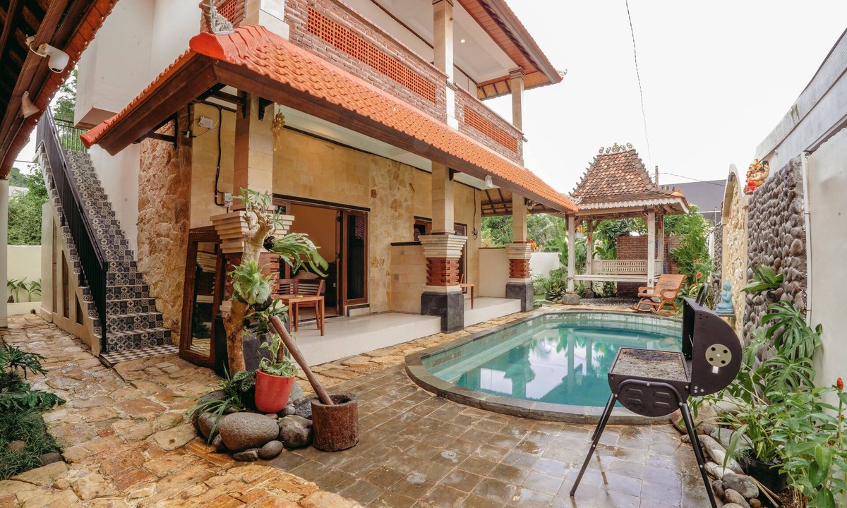 Ungasan Bed & Breakfast | Charming 8-bedroom guesthouse with shared kitchen, only 1 km from the beach.