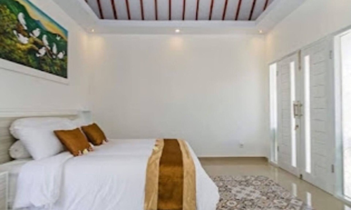 Mengwi Villa | Cozzy White House Villa Bali
