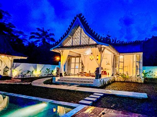 Selat Villa | Hafrana Villa by AGATA - 700sqm 2BR Villa with Private Pool & Jacuzzi