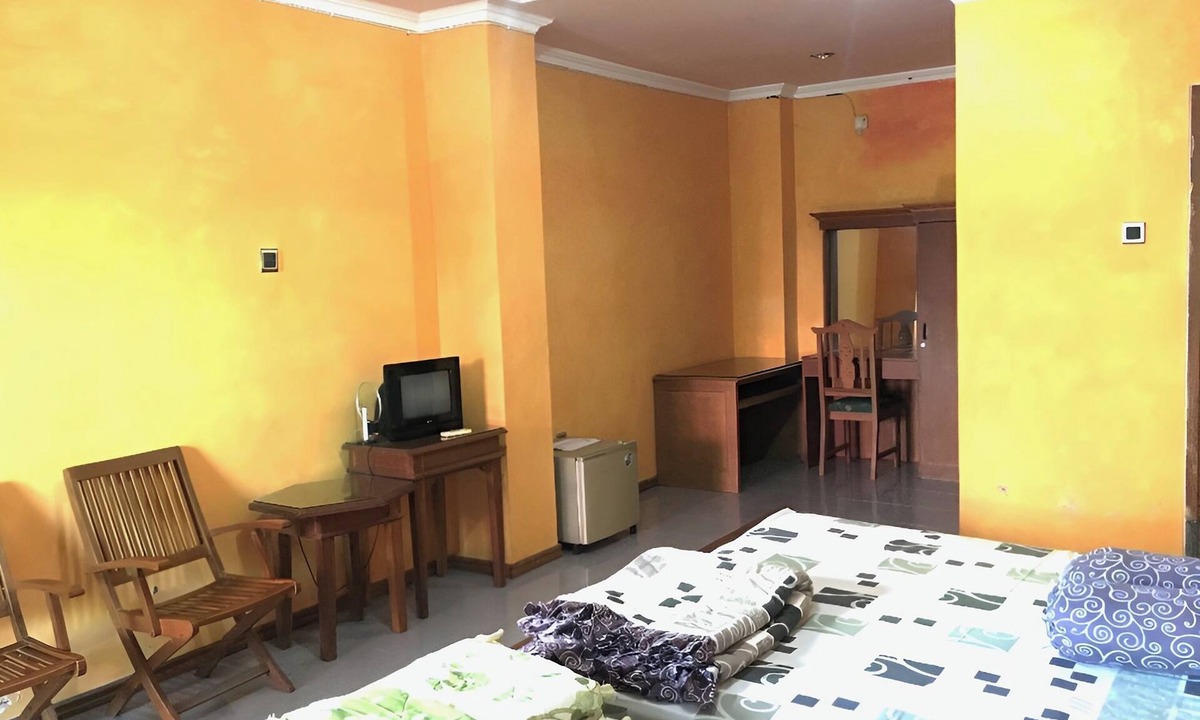 Klaten Selatan Hotel | Hotel Alami near Alun-Alun Klaten