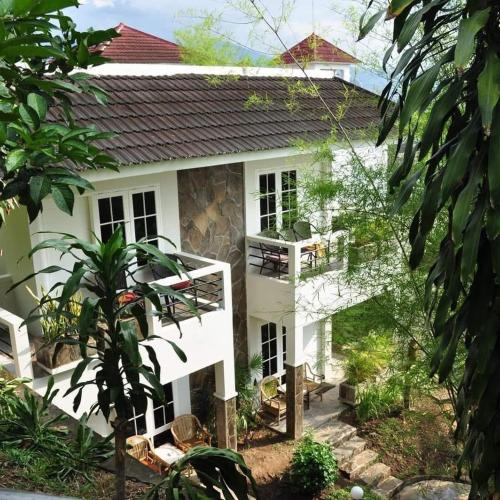 Manado City Centre Hotel | Hotel Minahasa Manado