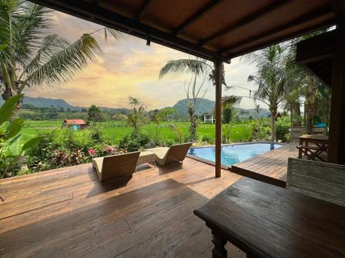 Wisma Kerta Hotel | Kelapa Sunrise Villa