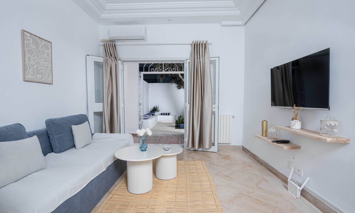La Marsa Apartment | Le Petit Zéphyr House Near the Beach