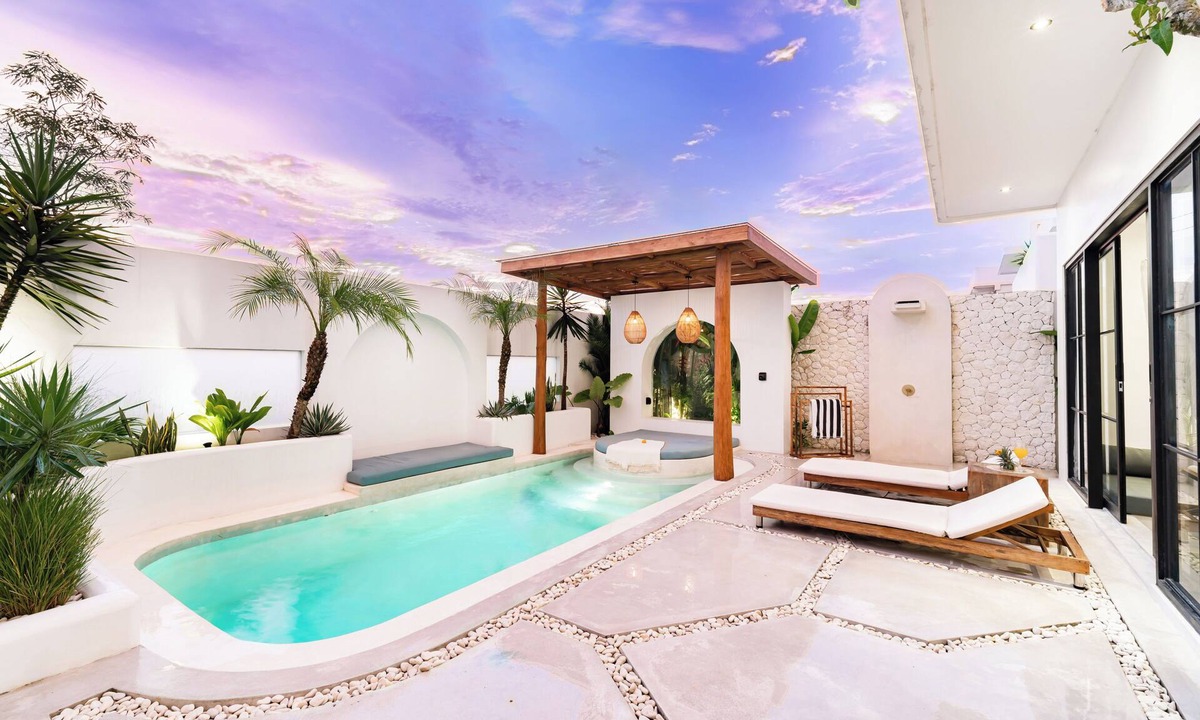 Cemagi Villa | Luxury 3BR Villa w/2 Pools Near Seseh Beach