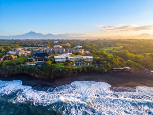 Beraban Resort | Oshom Bali at Nuanu Creative City