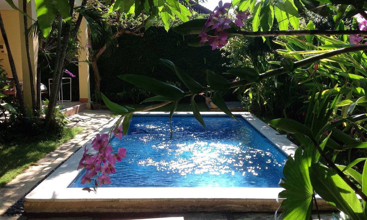 Banjar Semer House | Private 3-bedroom house with tropical garden and pool