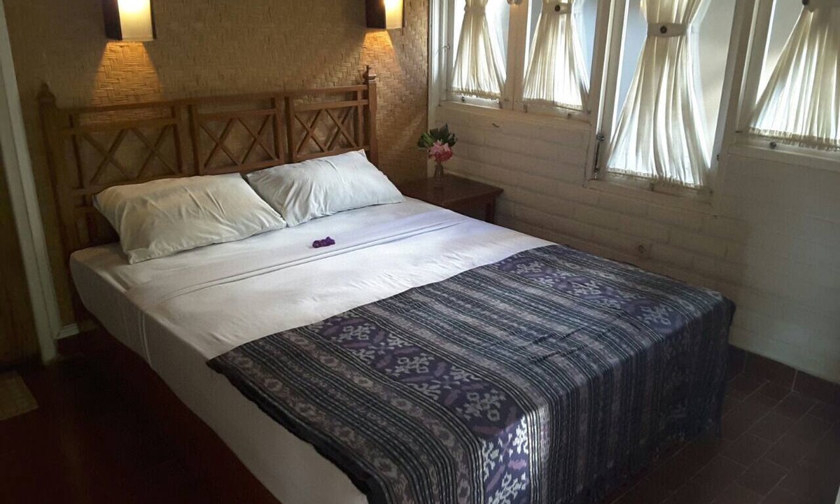 Candi Dasa Hotel | Puri Pandan Restaurant & Bungalows
