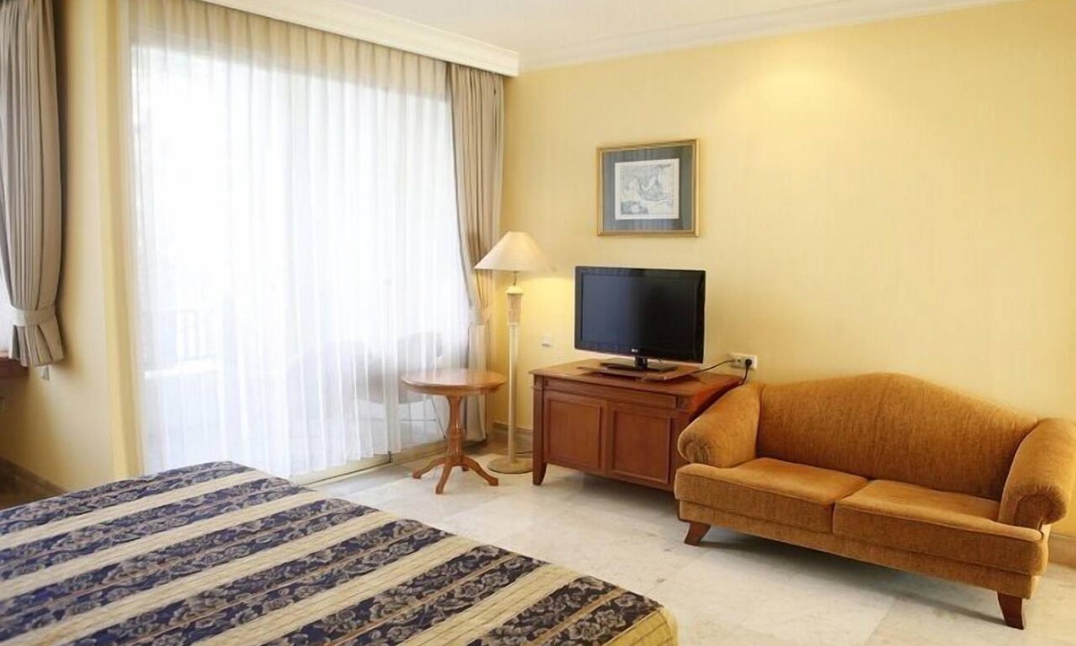 Tuban Sub-District Hotel | Resor Tuban Tropis