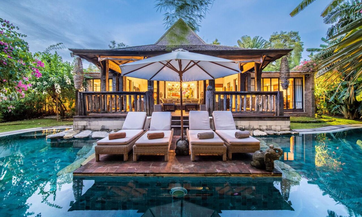 Umalas Villa | River Garden Sanctuary Luxury Joglo Villa 6 Guests
