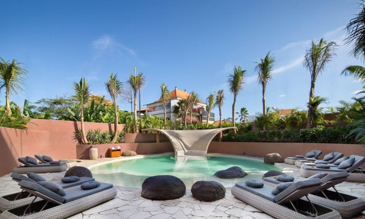 Sanur Resort | Romantic 1BR Grand Suite Near Sanur Beach