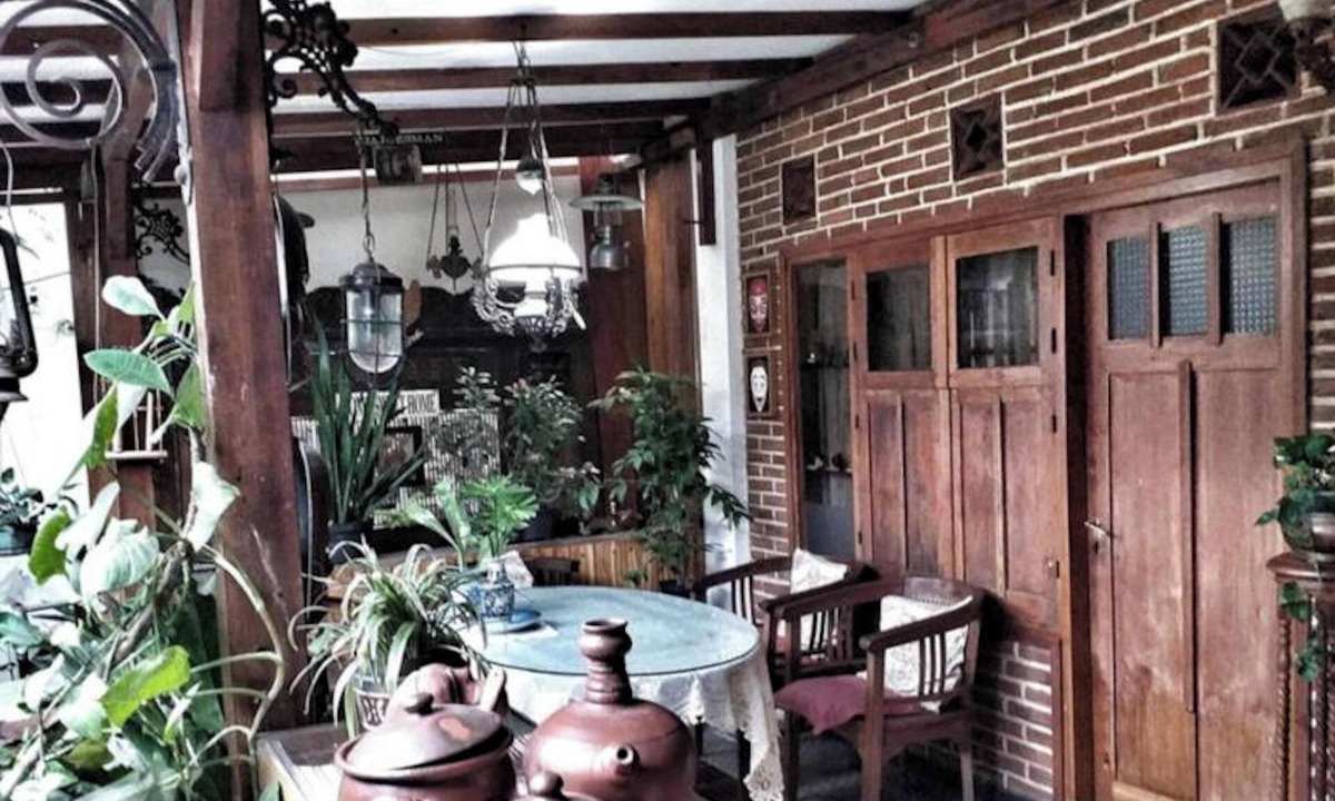 Klojen House | Room-villas in Batu Indonesia Homestay
