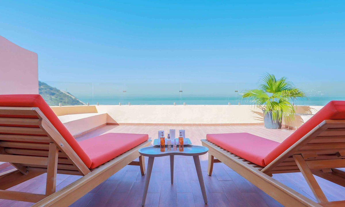 Qurbus Hotel | Royal Tulip Korbous Bay Thalasso & Springs