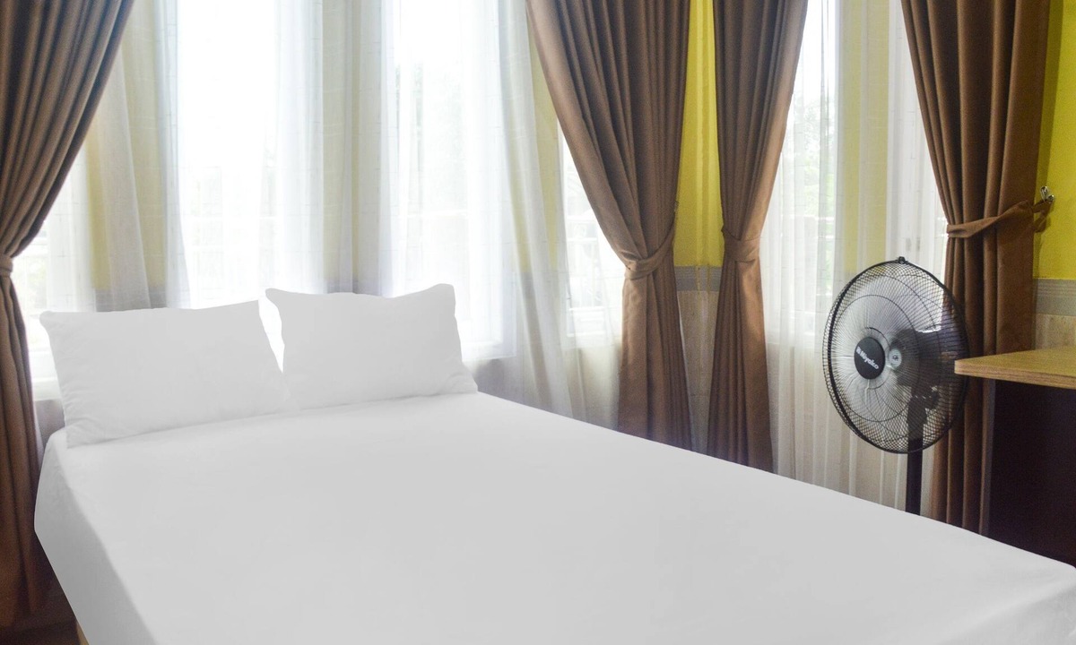 Balikpapan Hotel | SPOT ON 91463 Obby Guest House