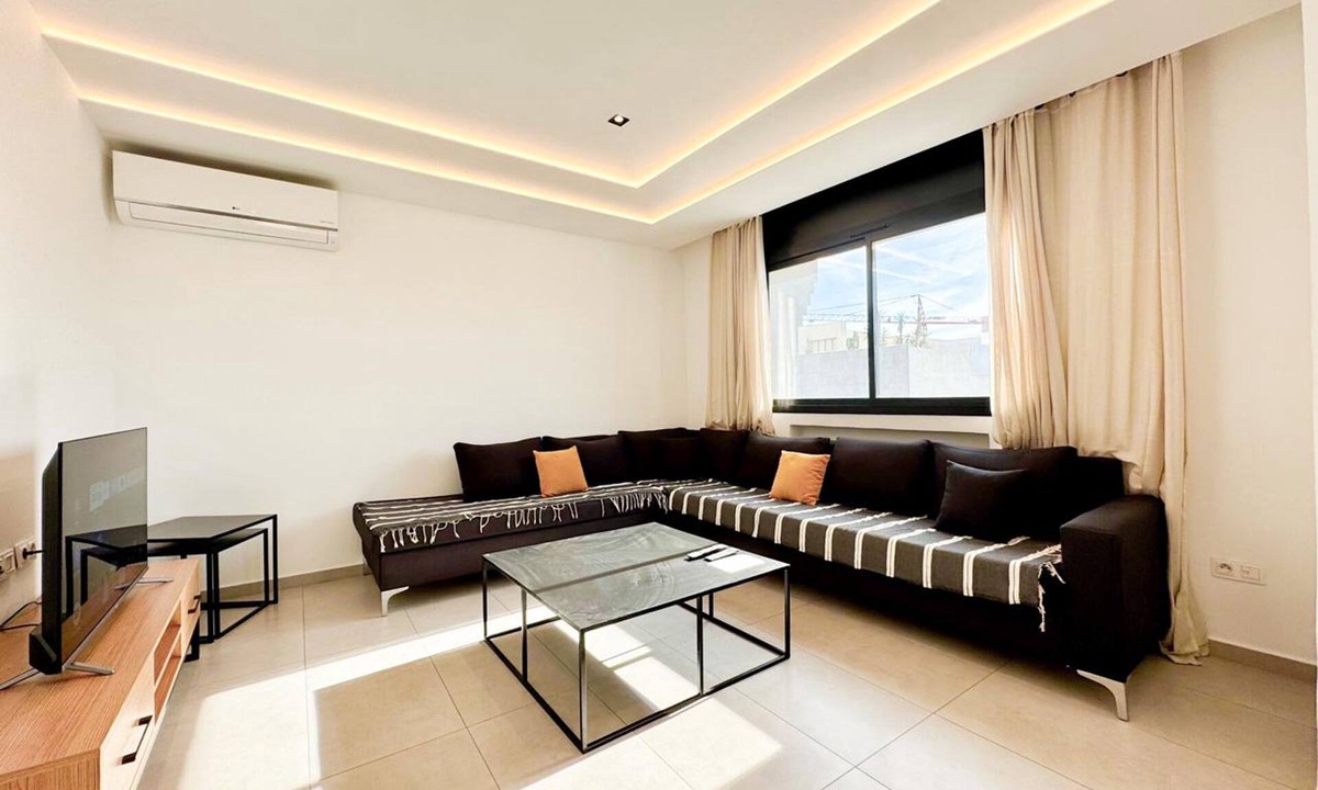 Les Berges du Lac Apartment | Sunset 301 Luxury appartment with Gym in Lac1