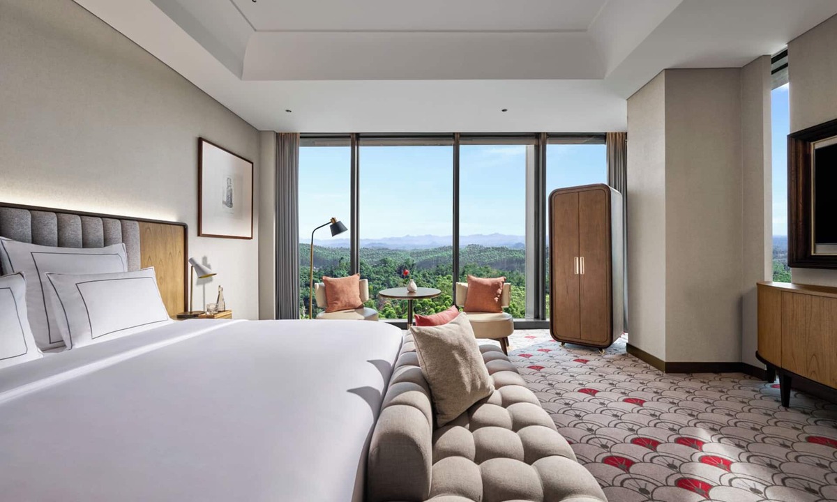 Lawe-lawe Hotel | Swissôtel Nusantara