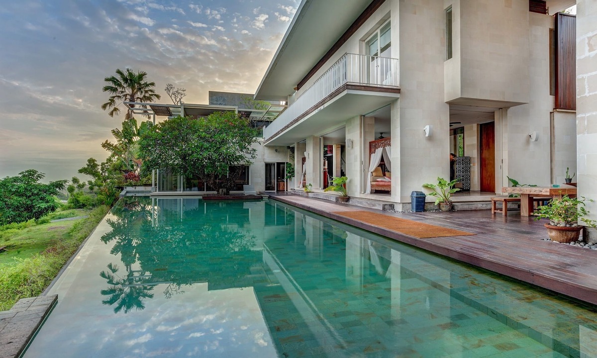 Bukit Villa | TG 5 Bedroom Villa Panoramic Bay View