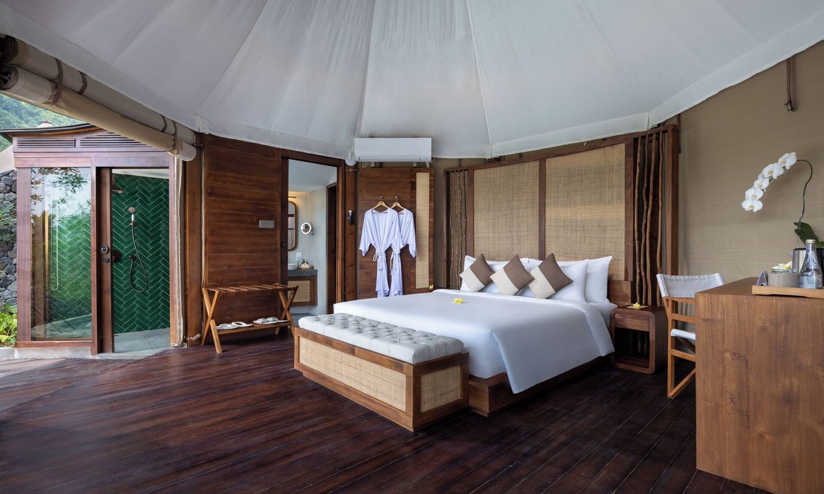 Sidemen Resort | The Wapa Lux Tent