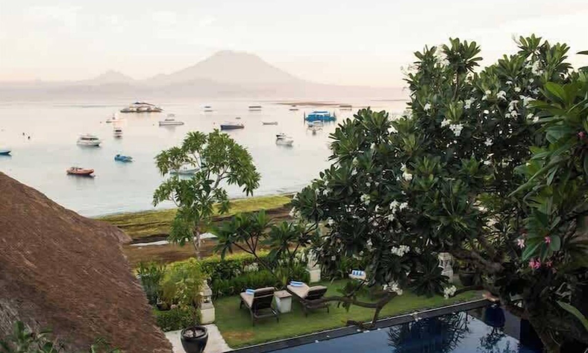 Mushroom Bay Villa | Villa Celagi - 4 Bedroom Villa