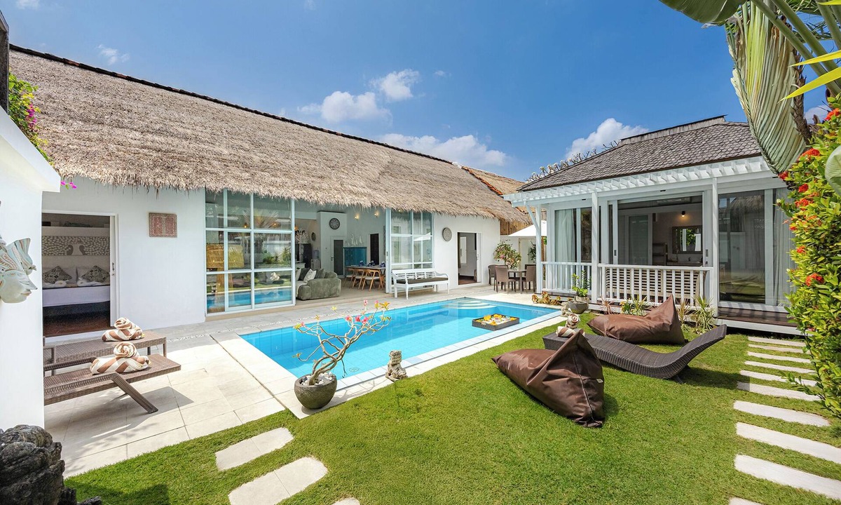 Sunset Road Villa | Villa Complex - 10mn walk from Oberoi Seminyak