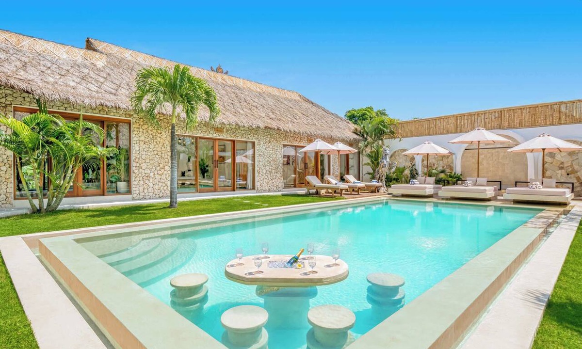 Laksmana Villa | Villa El Gaucho 9BR Sauna & Jacuzzi Prime Location
