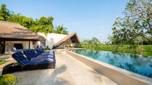 Tibubeneng Villa | Villa Kubu Dewi Sri by Villa Finder