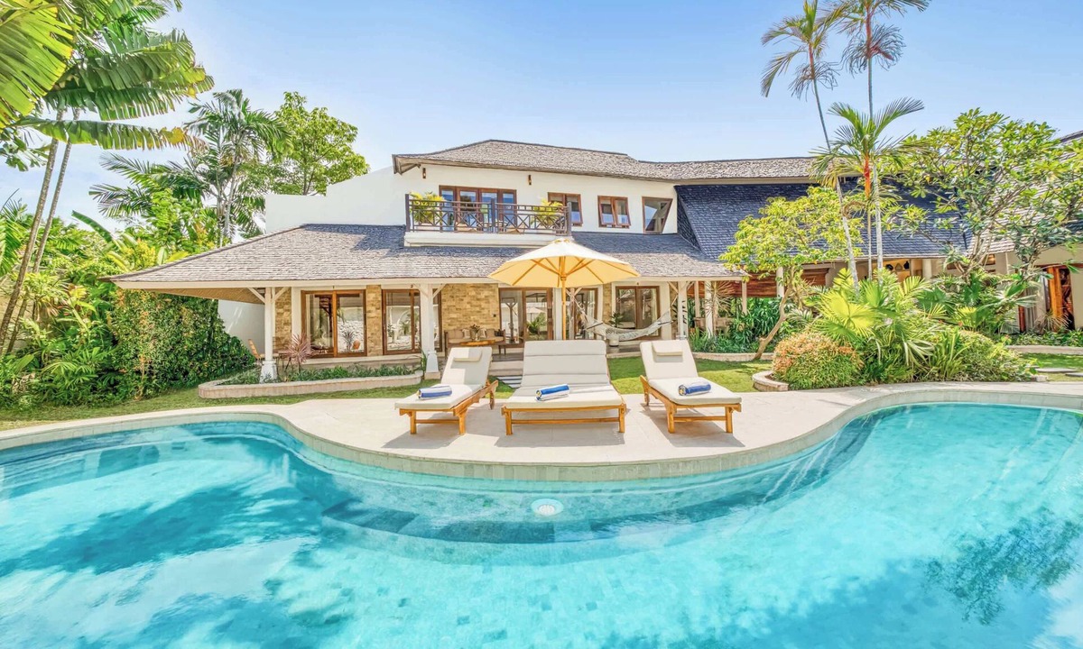 Petitenget Villa | Villa Manhattan - Luxurious 8-BDR Villa, huge pool