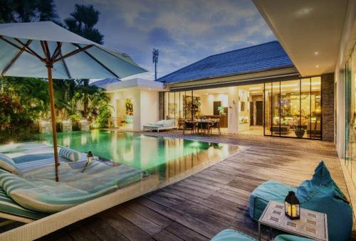 Berawa Villa | Villa Mette, 3BR Luxury Pool Villa, Walk to Beach & Finns Beach Club