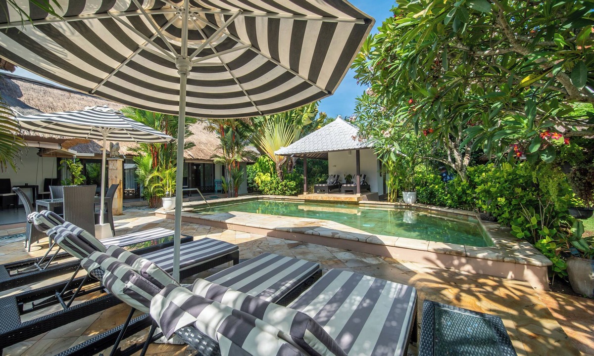 North Legian Villa | Villa Nyumpene Stunning 4BR 1600M2 Garden Oasis