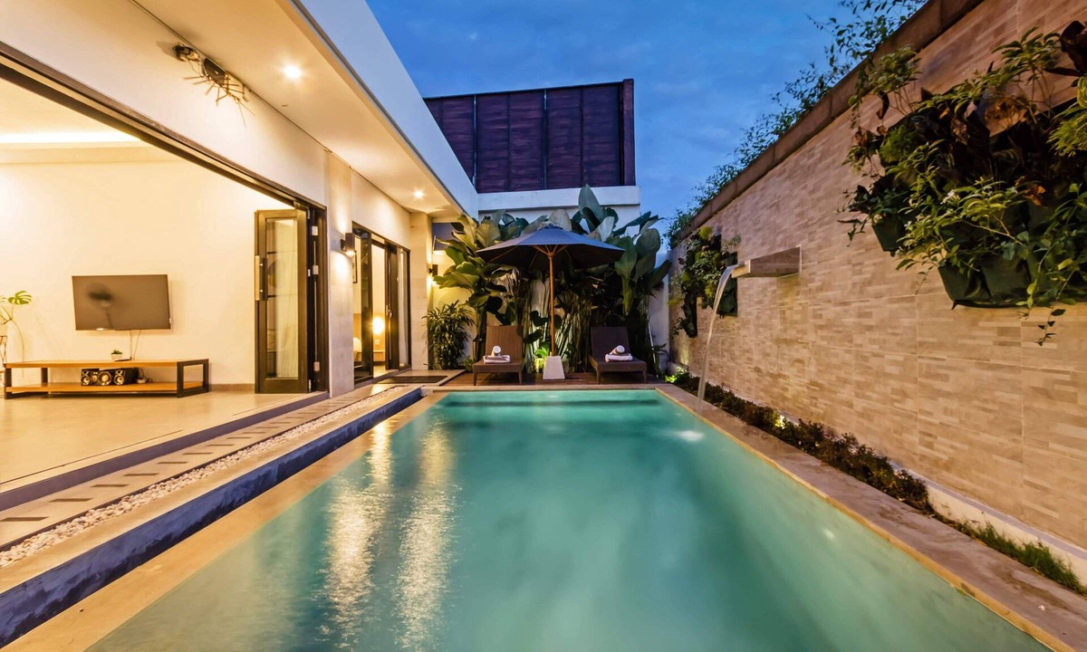 Tibubeneng Villa | Villa Paddies - Charming 2 BR Canggu with Aircon Living High Speed Wi-Fi