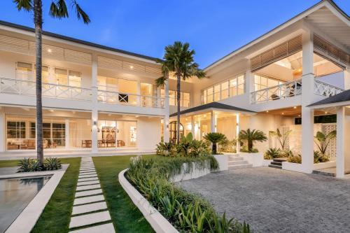 Berawa Villa | Villa Taurus by BaliSuperHost