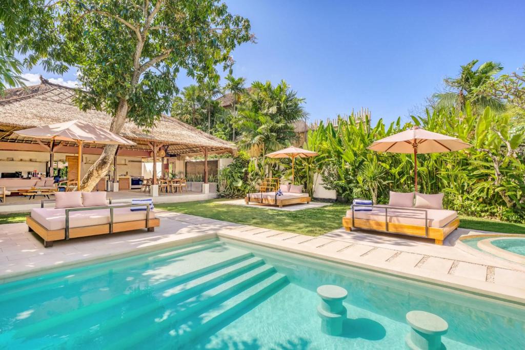 Petitenget Villa | Villa Toscana - 7 BDR Luxury Villa with private pool
