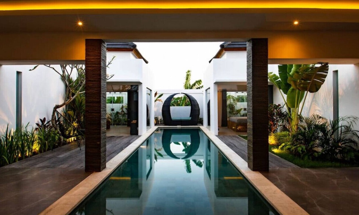 Drupadi Villa | villa Yolanda · Rice field view 2 bedroom villa Seminyak beach