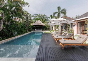 Chandra Bali Villas