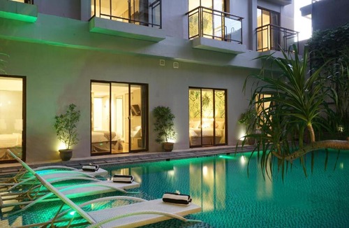 Umalas Hotel | 1BR Deluxe Room in Seminyak