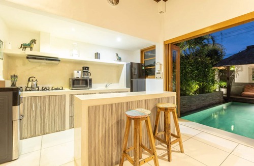 Sunset Road Villa | 2 Bedroom Villa with Pool Seminyak Bali