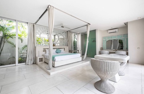 Berawa Villa | 300 m² Villa ∙ 5 bedrooms ∙ 10 guests