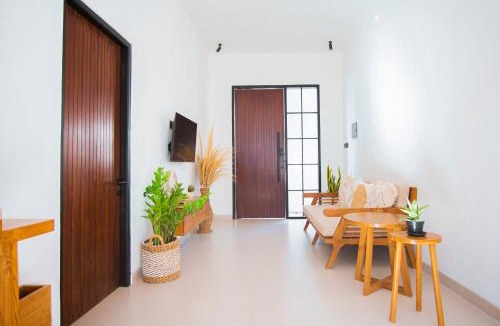Kerobokan House | 3BR Fun Living Villa with Pool in Kerobokan - Kuta - Bali