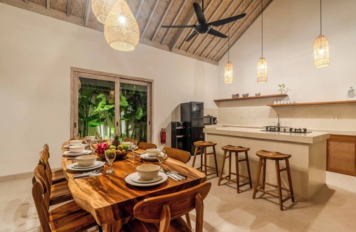 Seminyak Villa | 4BR Villa Vaimala Tropical Home in Seminyak