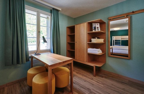 Central Interlaken Hotel | 5th Floor Basic Rooms - shared bathrooms