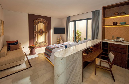 Berawa Hotel | Aahana Village Bali