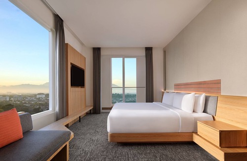 Jakarta Hotel | Aloft by Marriott South Jakarta