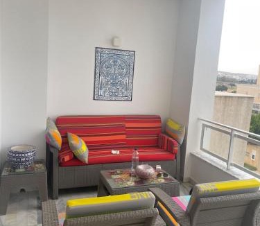 Mrezga Apartment | Apartment with beach 300 m away in a tourist area