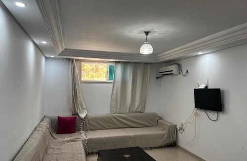Sqanes Apartment | Appartement 2 chambres à 250m de la plage, propre & bien équipé