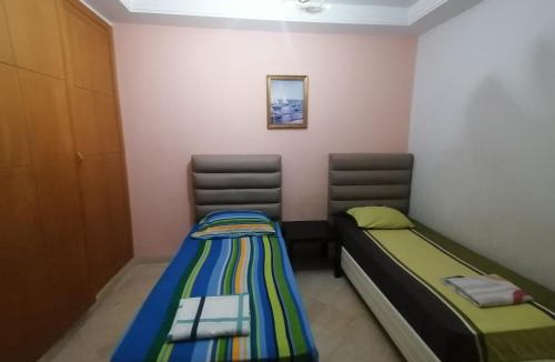 Ennasr Apartment | Appartement S3 Haut Standing 141m2 Connecté avec Fibre - 7-10 min Aéroport