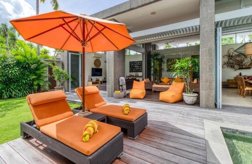 Sunset Road Hotel | Aramanis