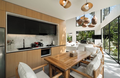 Abiansemal Villa | Bali Magical Villas Ubud - Brand New Villas with Fitness Center & Jungle View